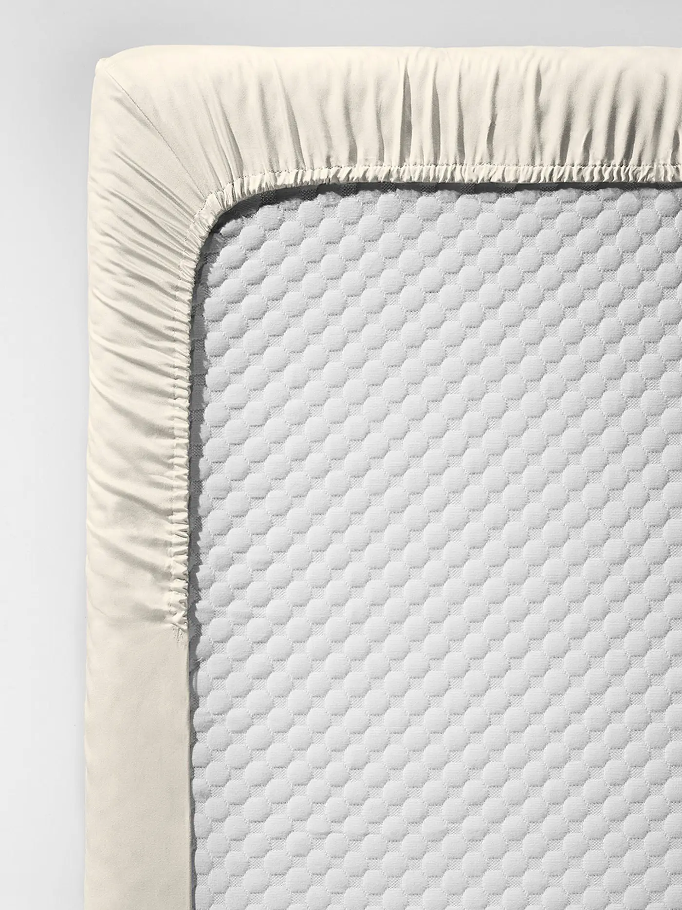 FLEURESSE | Satin Spannleintuch Royal Uni 180x200cm Weiss | creme